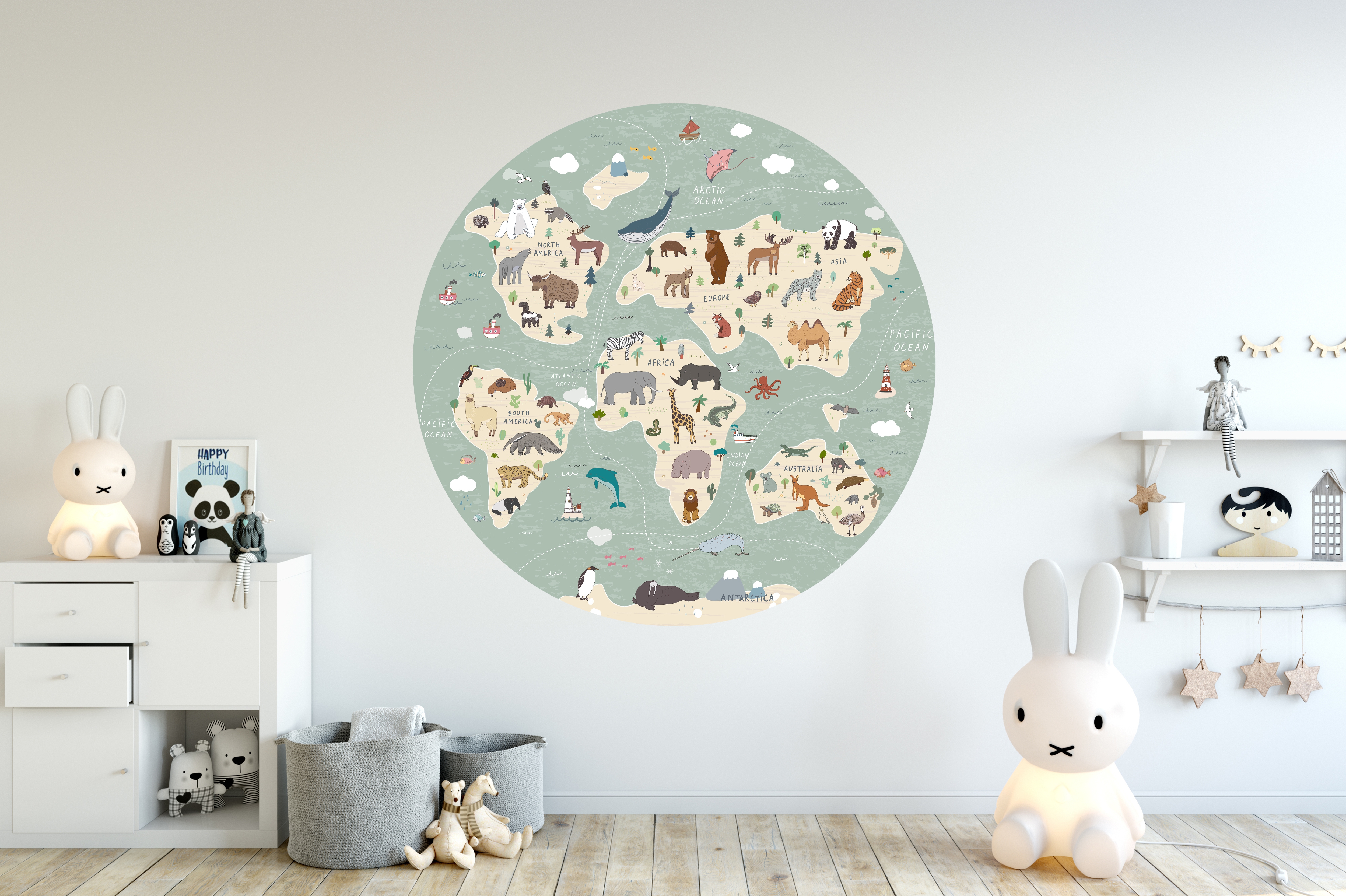 Wallsticker - World Map/ Wild Animals / Circle