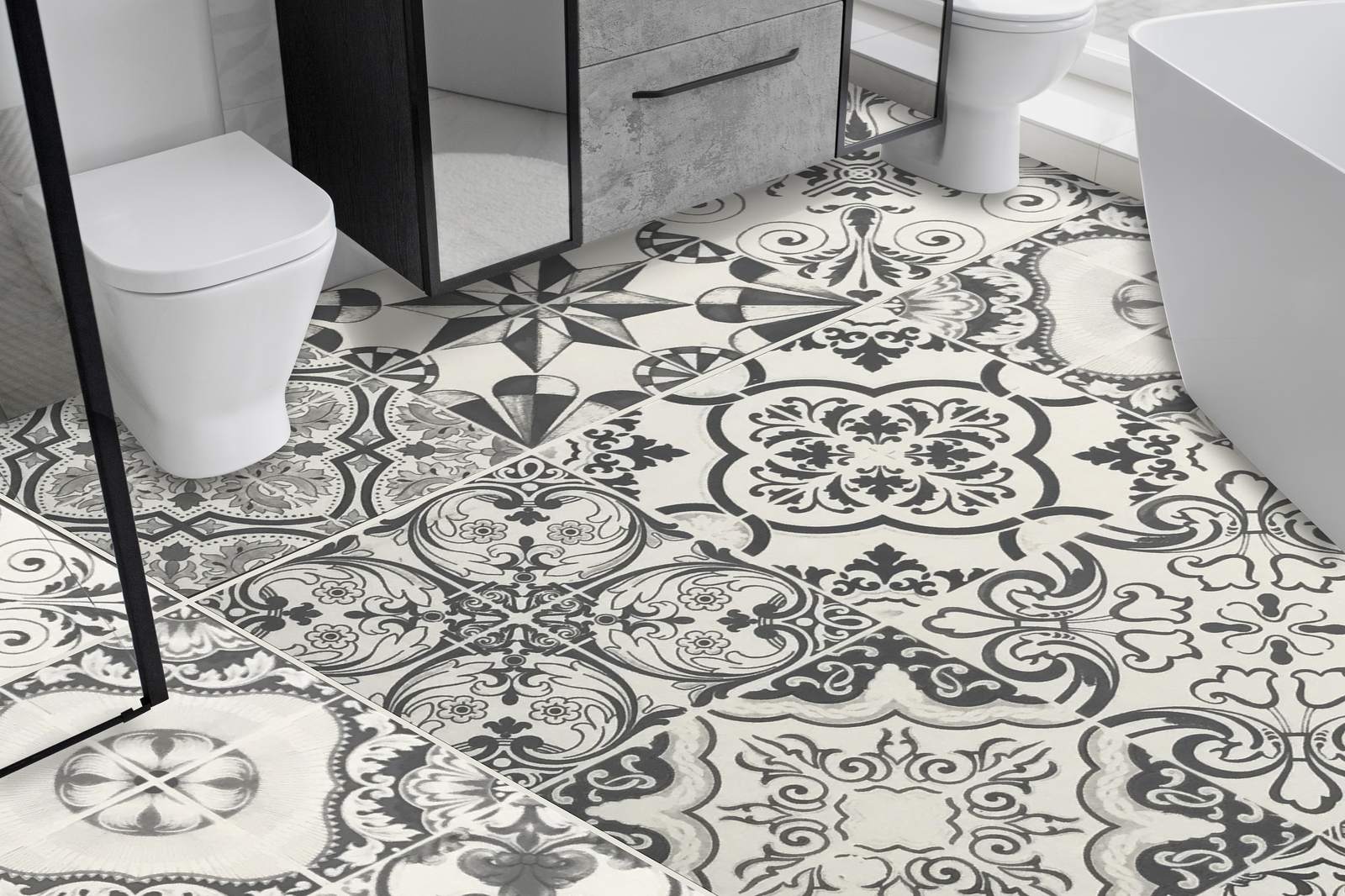 Black and White Patterned Floor Tiles / 24 pcs