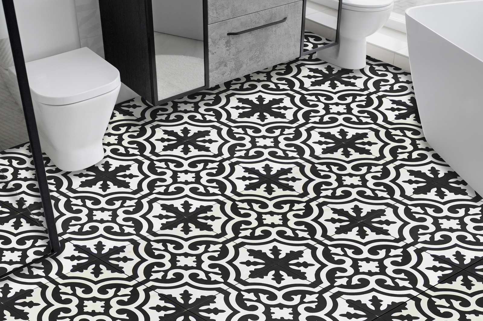 Black and White Decorative Floor Tiles / 24 pcs