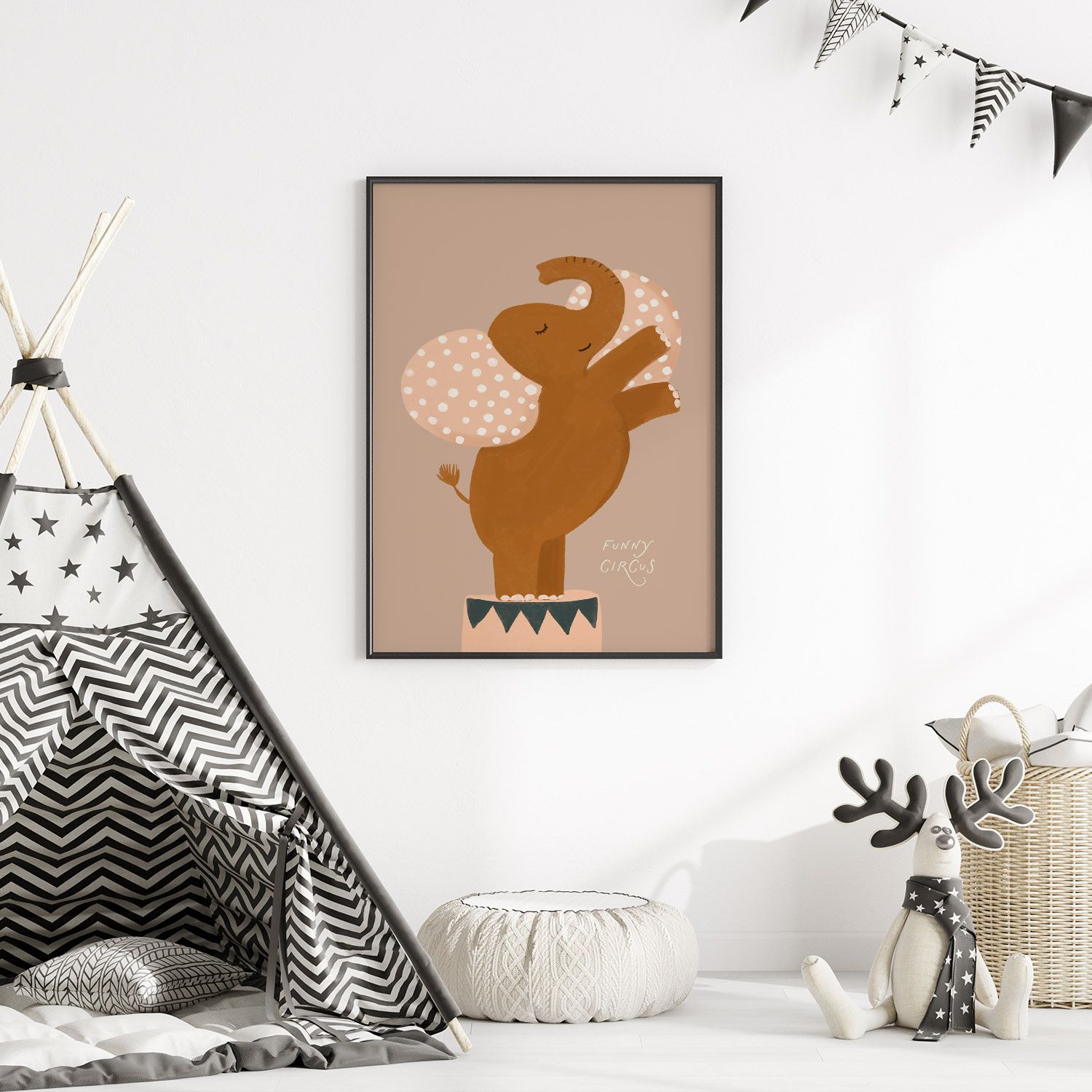 Poster - Funny Circus Elephant